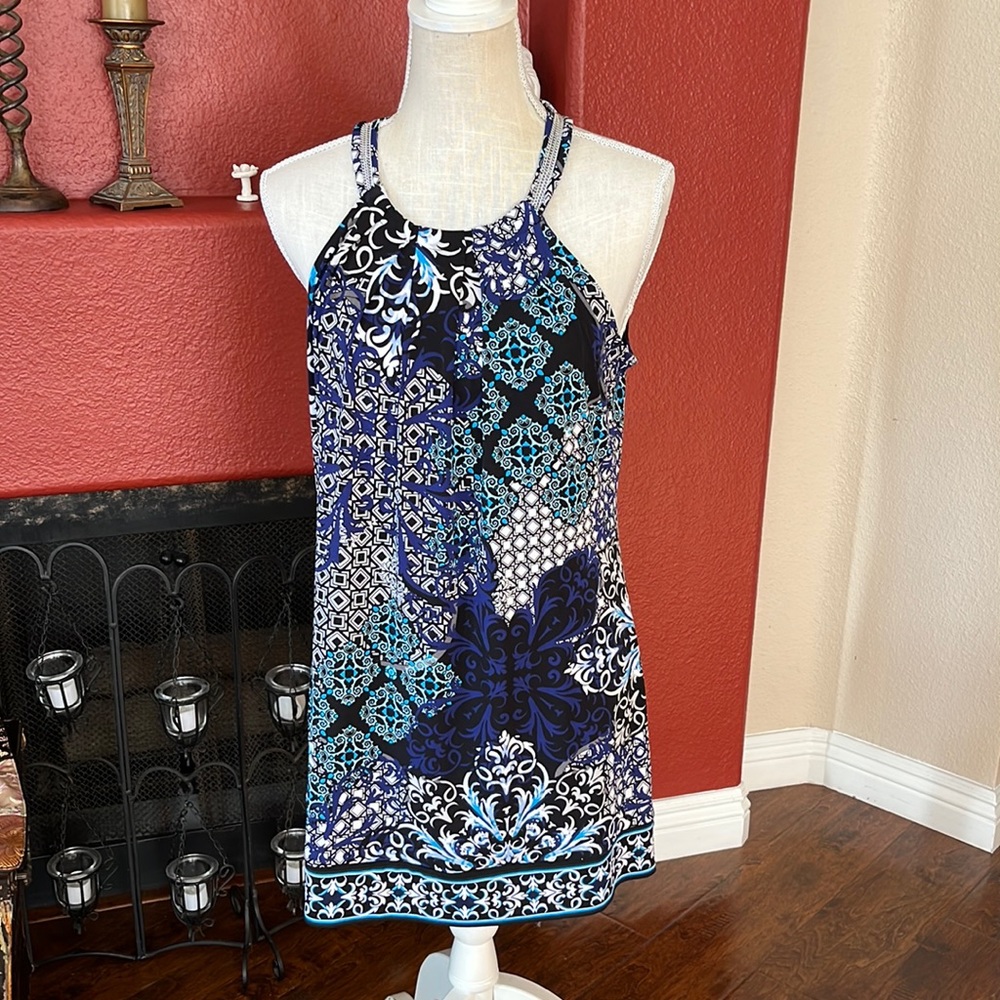 WHITE HOUSE BLACK MARKET size Medium BLUE & Patterned Mini dress or Tunic style
